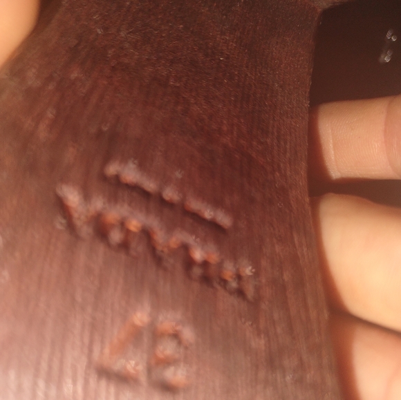 Black patent leather Prada t strap wooden pumps with semi pointed toes - Picture 7 of 15